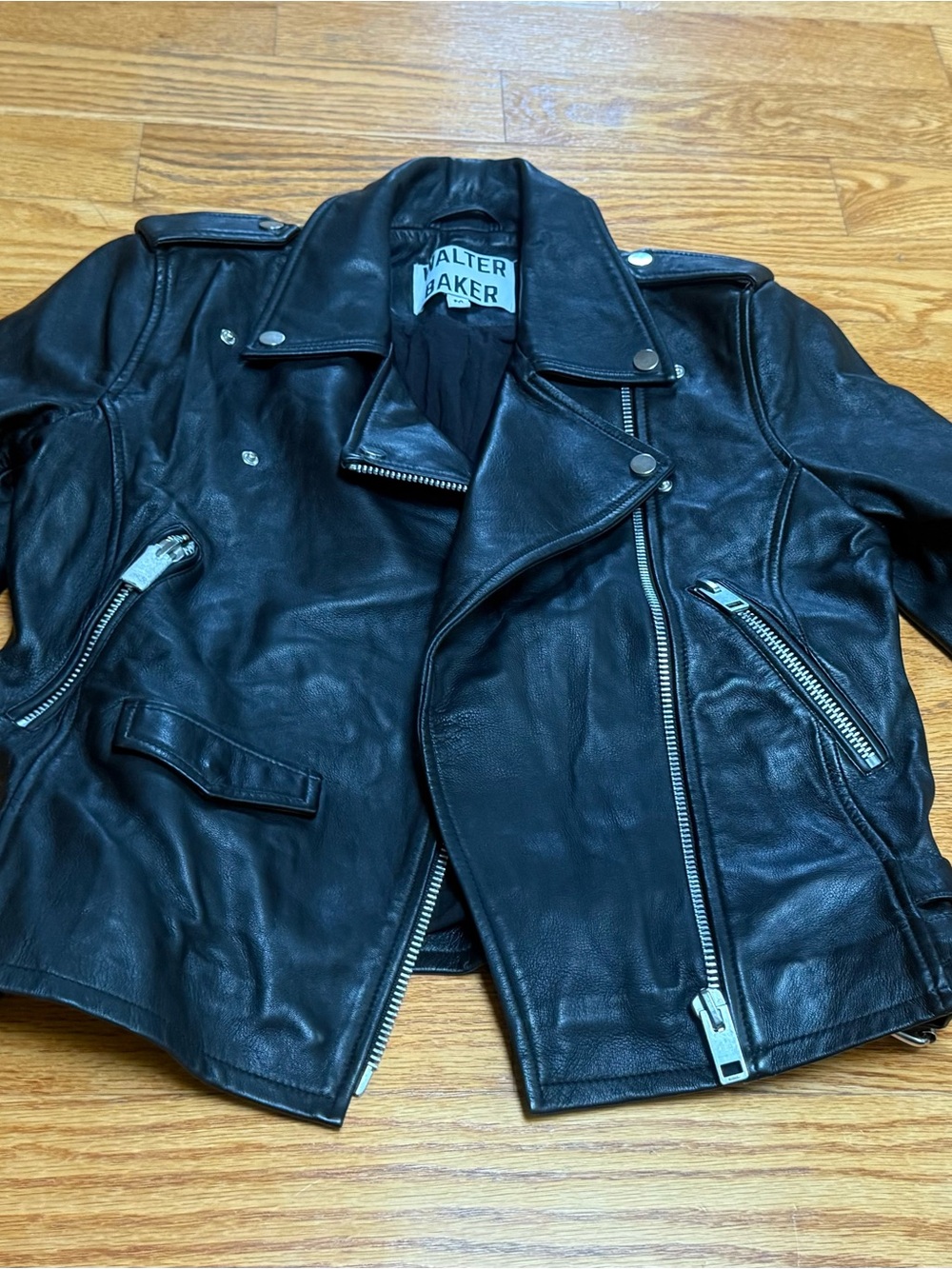Walter Baker woman’s Black Leather Biker Jacket⚫️